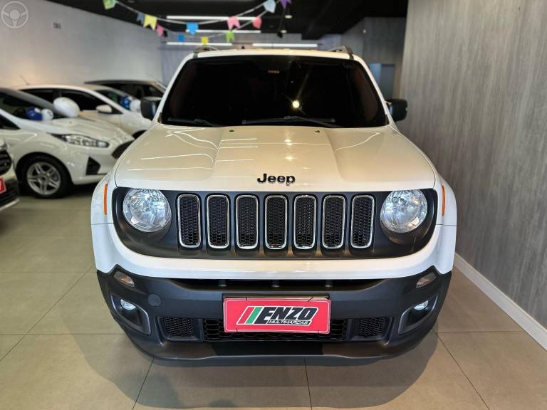 JEEP - RENEGADE 1.8 16V FLEX SPORT 4P MANUAL - 2016/2017 - BRANCA - R$ 67.900,00