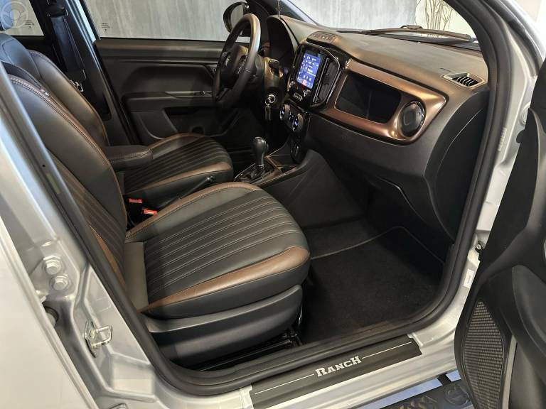 FIAT - STRADA 1.3 RANCH CD 8V FLEX 4P AUTOMÁTICO - 2022/2023 - PRATA - R$ 125.900,00