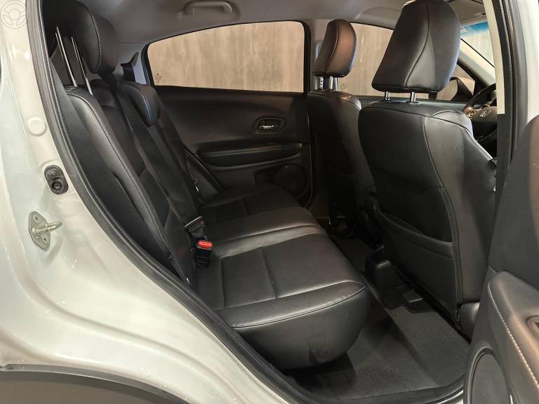 HONDA - HR-V 1.8 16V FLEX EXL 4P AUTOMÁTICO - 2017/2018 - BRANCA - R$ 98.900,00