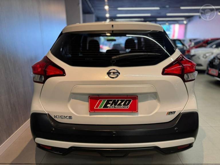 NISSAN - KICKS 1.6 16V FLEX SV 4P XTRONIC - 2016/2017 - BRANCA - R$ 78.900,00