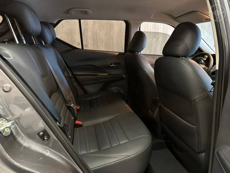 NISSAN - KICKS 1.6 ADVANCE 16V FLEX 4P AUTOMÁTICO - 2023/2024 - CINZA - R$ 114.900,00
