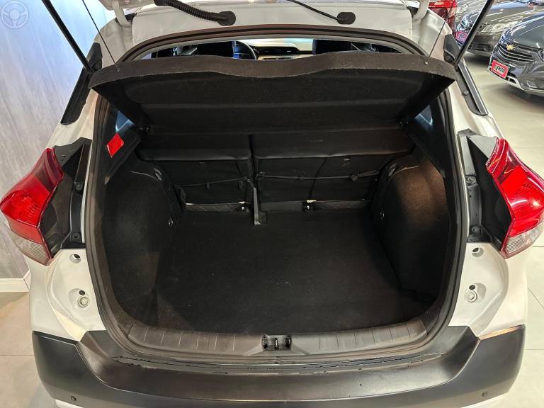 NISSAN - KICKS 1.6 16V FLEX S 4P MANUAL - 2018/2019 - BRANCA - R$ 79.900,00