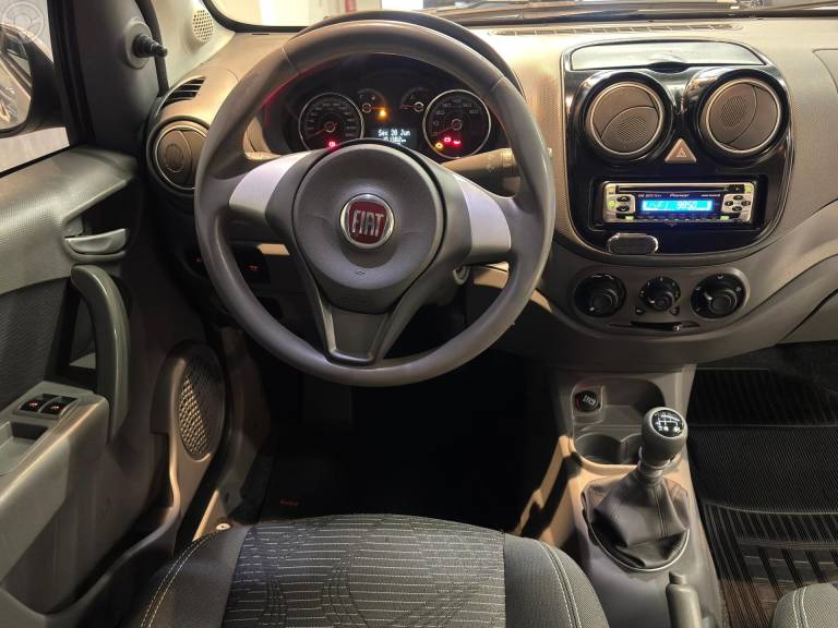 FIAT - PALIO 1.4 MPI ATTRACTIVE 8V FLEX 4P MANUAL - 2013/2013 - BRANCA - R$ 39.900,00