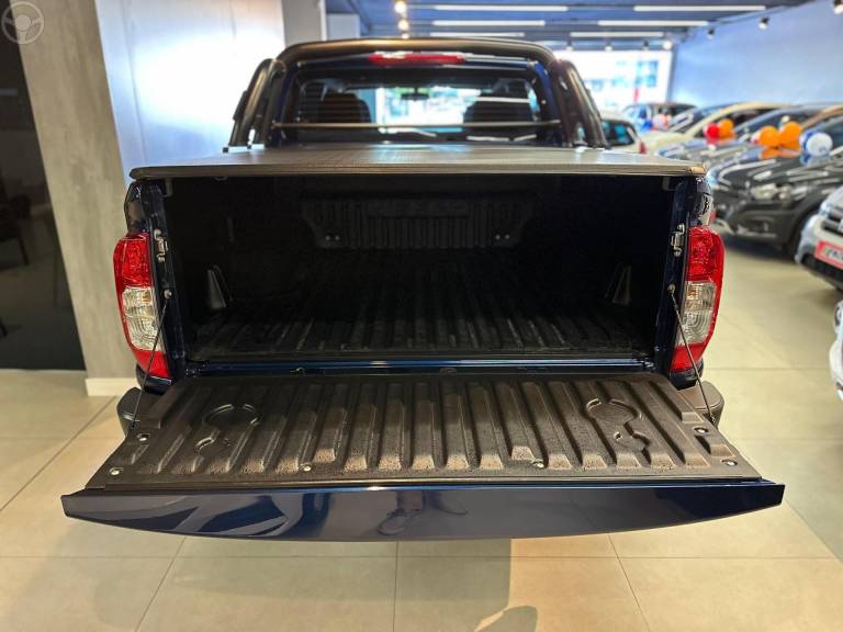 NISSAN - FRONTIER 2.3 ATTACK 4X4 CD BI-TURBO DIESEL 4P AUTOMÁTICO - 2024/2025 - AZUL - R$ 218.900,00