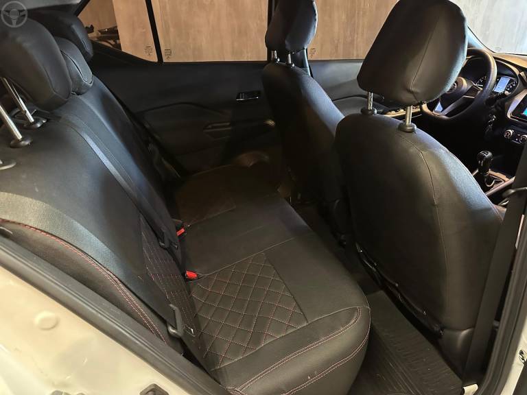 NISSAN - KICKS 1.6 16V FLEX S 4P MANUAL - 2018/2019 - BRANCA - R$ 79.900,00