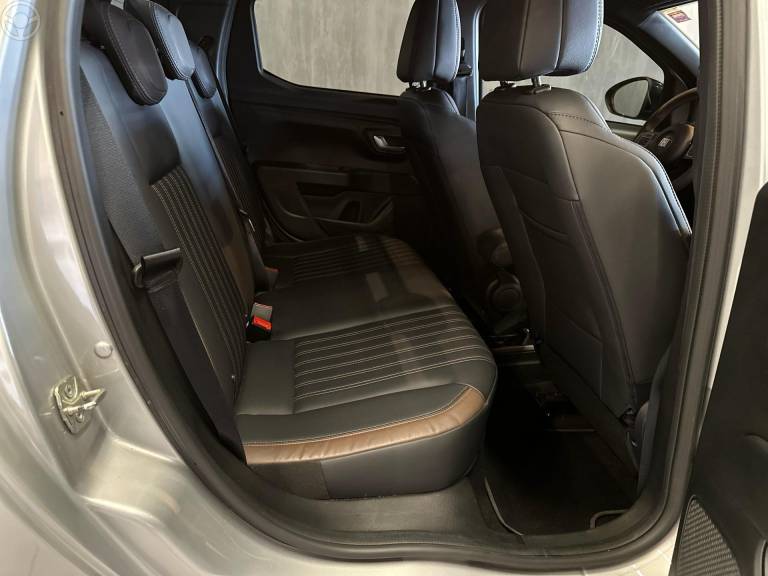FIAT - STRADA 1.3 RANCH CD 8V FLEX 4P AUTOMÁTICO - 2022/2023 - PRATA - R$ 125.900,00