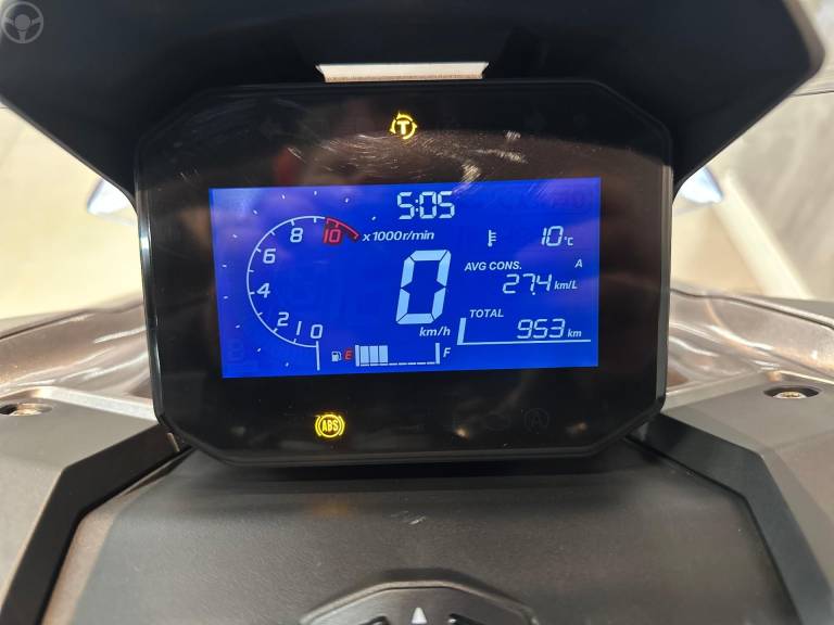HONDA - X-ADV 750 - 2025/2025 - PRATA - R$ 26.900,00