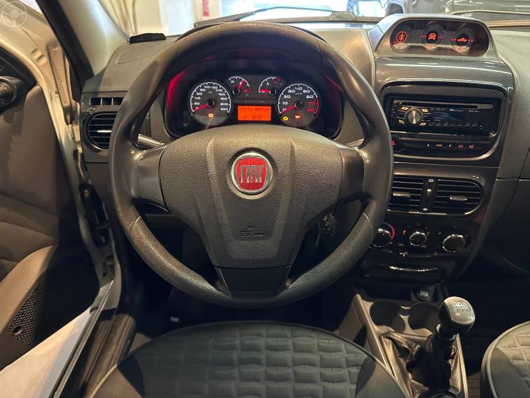 FIAT - STRADA 1.8 MPI ADVENTURE CD 8V FLEX 2P MANUAL - 2013/2013 - BRANCA - R$ 57.900,00