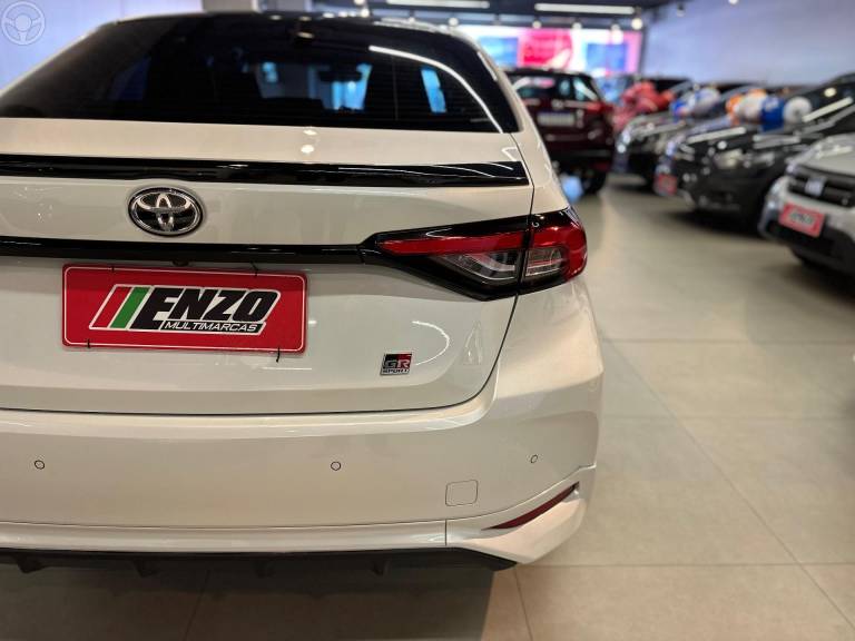 TOYOTA - COROLLA 2.0 GR SPORT 16V FLEX 4P AUTOMÁTICO - 2021/2022 - BRANCA - R$ 140.900,00