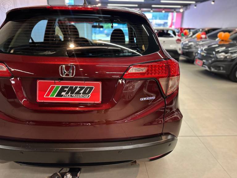 HONDA - HR-V 1.8 16V FLEX LX 4P AUTOMÁTICO - 2016/2016 - VERMELHA - R$ 86.900,00