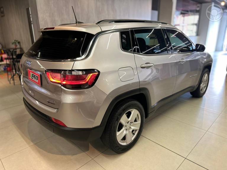 JEEP - COMPASS 1.3 SPORT T270 16V TURBO FLEX 4P AUTOMÁTICO - 2021/2022 - PRATA - R$ 112.900,00