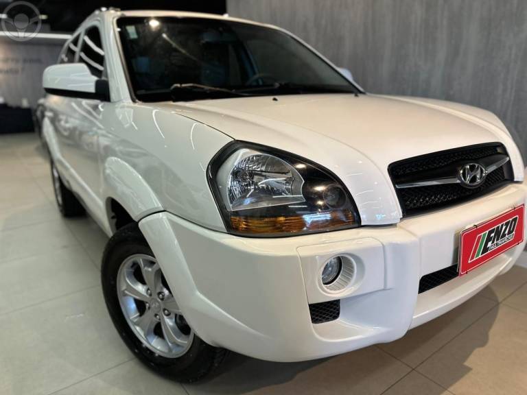 HYUNDAI - TUCSON 2.0 MPFI GLS 16V 143CV 2WD FLEX 4P AUTOMÁTICO - 2015/2016 - BRANCA - R$ 58.900,00