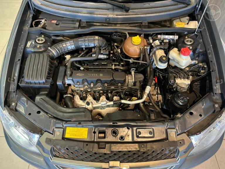 CHEVROLET - CLASSIC 1.0 VHC LS 8V FLEX 4P MANUAL - 2013/2013 - CINZA - R$ 31.900,00