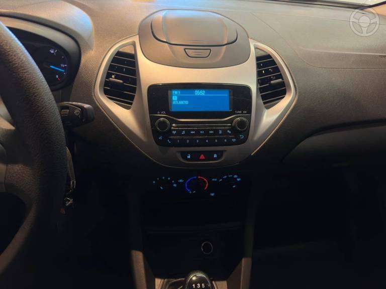 FORD - KA 1.0 SE PLUS 12V FLEX 4P MANUAL - 2018/2019 - BRANCA - R$ 48.900,00