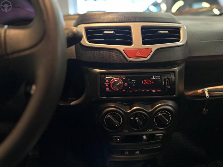 CHERY - QQ 1.0 MPFI ACT 12V 4P MANUAL - 2018/2019 - PRATA - R$ 36.900,00