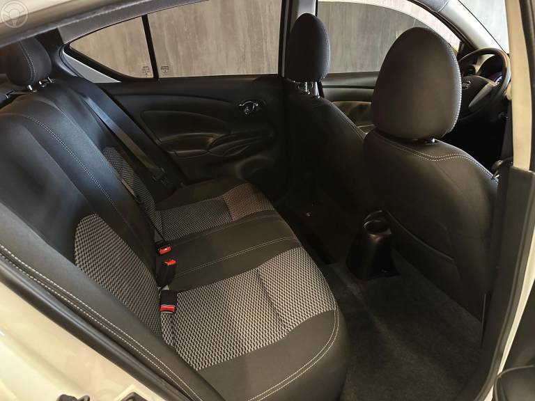 NISSAN - VERSA 1.6 16V FLEX SV 4P MANUAL - 2019/2020 - BRANCA - R$ 61.900,00
