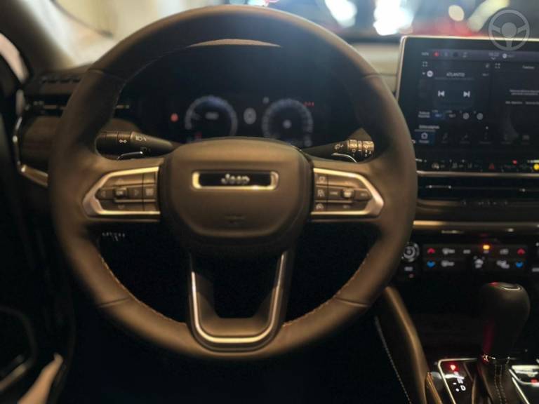 JEEP - COMMANDER 1.3 LIMITED T270 16V 4X2 TURBO FLEX 4P AUTOMÁTICO - 2025/2025 - BRANCA - R$ 203.900,00