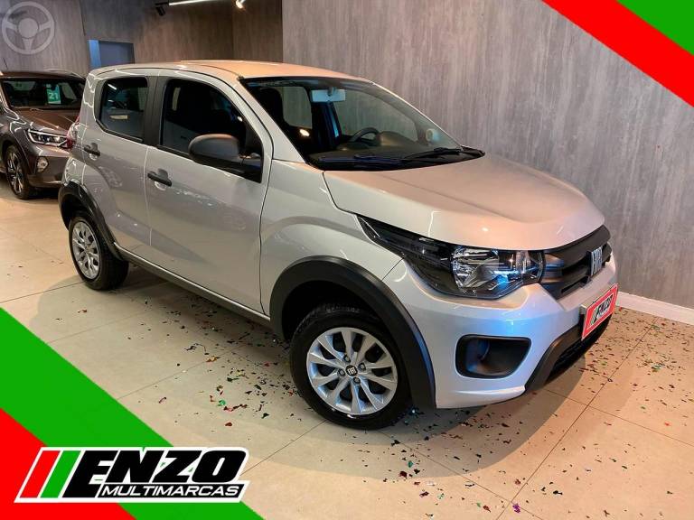 FIAT - MOBI 1.0 8V EVO FLEX LIKE. MANUAL - 2023/2023 - PRATA - R$ 53.900,00