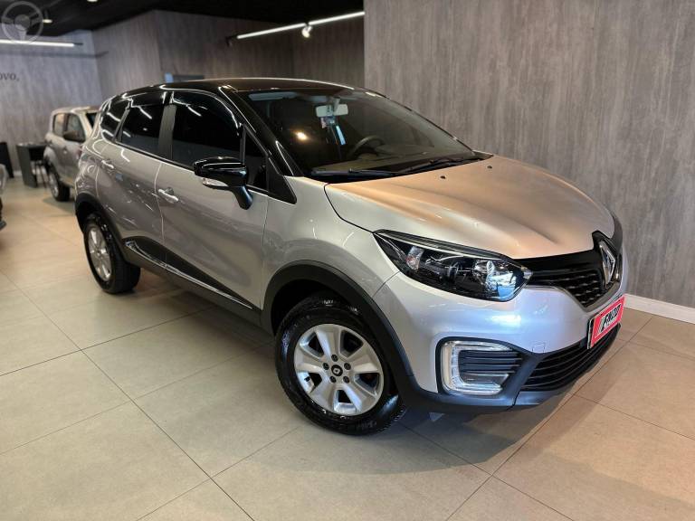 RENAULT - CAPTUR 1.6 LIFE 16V FLEX 4P AUTOMÁTICO - 2019/2019 - PRATA - R$ 78.900,00