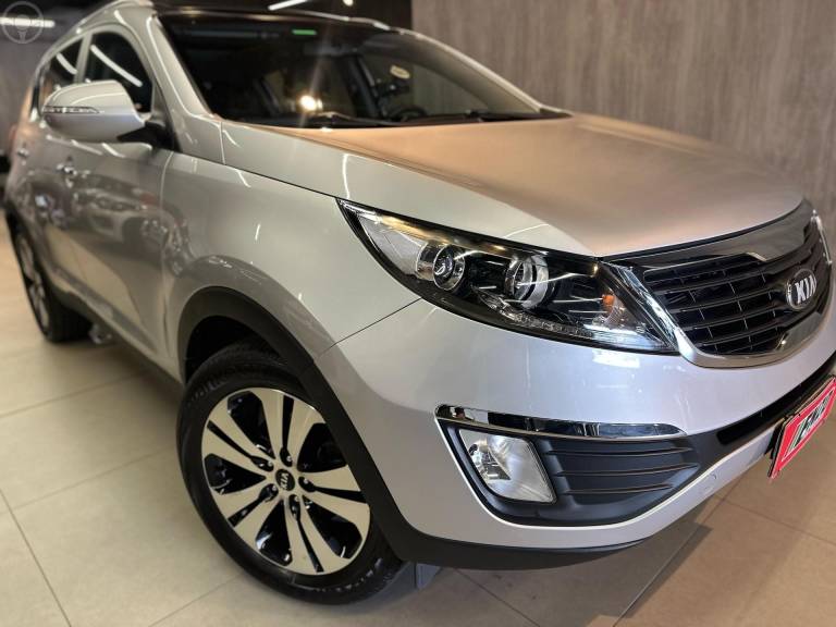 KIA MOTORS - SPORTAGE 2.0 EX2 4X2 16V FLEX 4P AUTOMÁTICO - 2013/2013 - PRATA - R$ 81.900,00