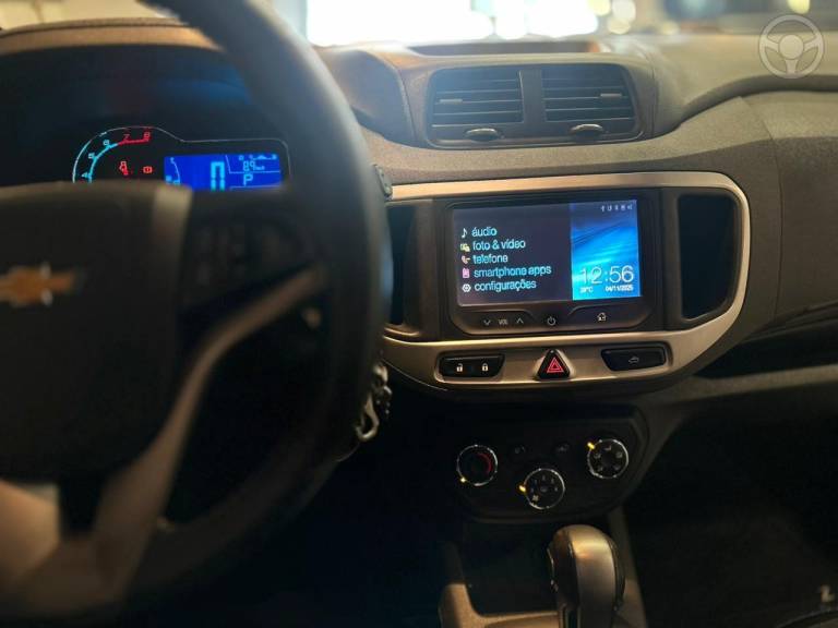 CHEVROLET - SPIN 1.8 ACTIV 8V FLEX 4P AUTOMÁTICO - 2015/2016 - PRATA - R$ 61.900,00